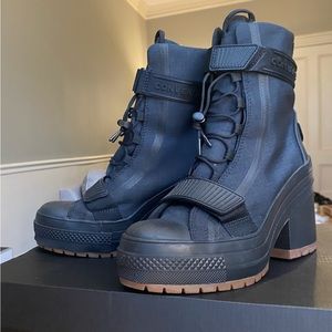 *NWT* Converse All Star GR82 heeled boots